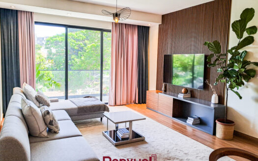 Riverside Dr 2 Bedroom Apartment for Sale